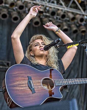 Tori Kelly