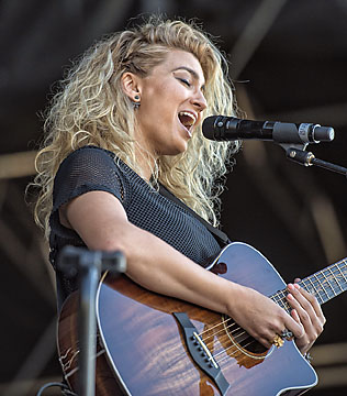 Tori Kelly