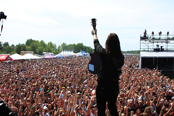 Hinder