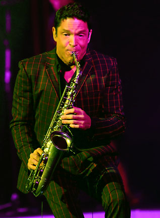 Dave Koz