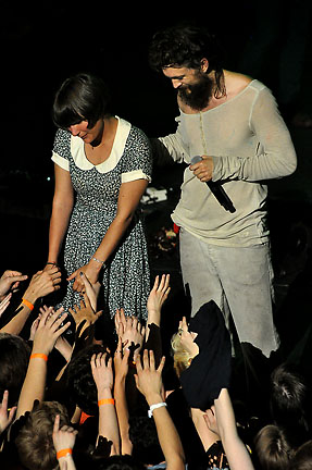 Edward Sharpe & the Magnetic Zeros