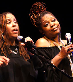 Dee Alexander &<BR>Dee Brown