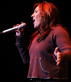 Jo Dee Messina