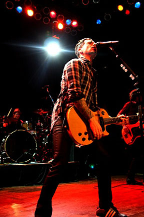 Dashboard Confessional