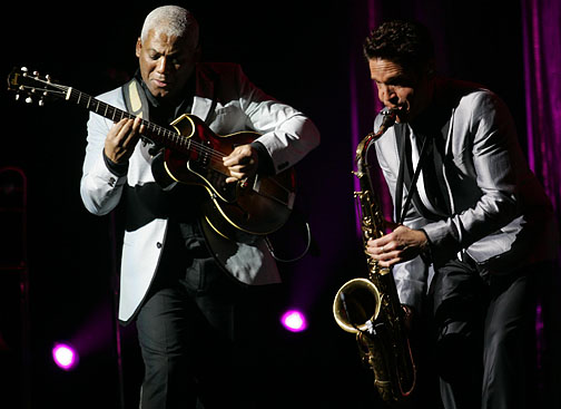 Jonathan Butler & Dave Koz