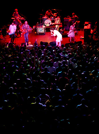 Edward Sharpe and The Magnetic Zeros