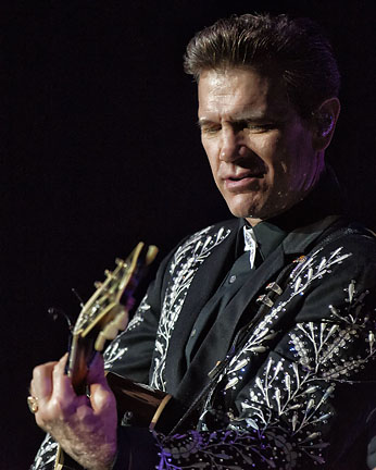 Chris Isaak