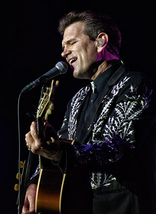 Chris Isaak