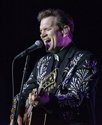 Chris Isaak
