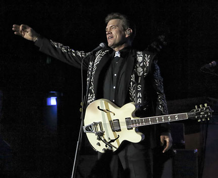 Chris Isaak