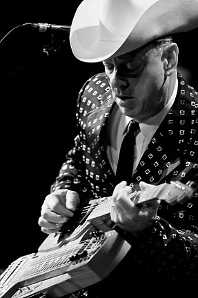 Junior Brown