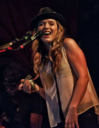 ZZ Ward