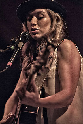ZZ Ward