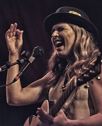 ZZ Ward