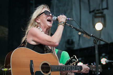 Pegi Young and the Survivors