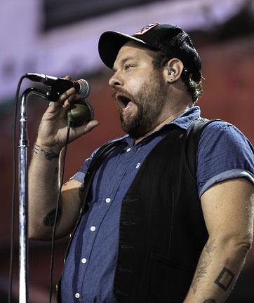 Nathaniel Rateliff