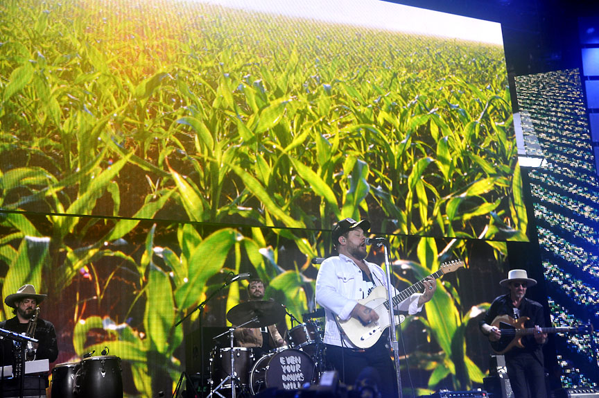 Nathaniel Rateliff and The Night Sweats