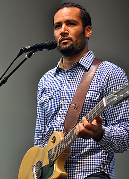 Ben Harper and The Relentless7