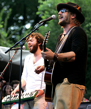 Edward Sharpe & The Magnetic Zeros