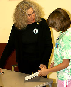 King greets supporter