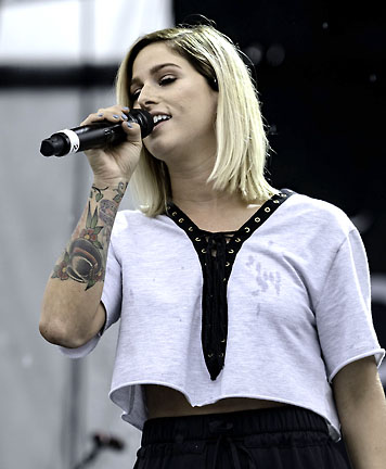 Cassadee Pope