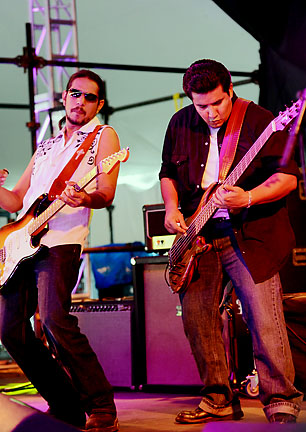 Los Lonely Boys