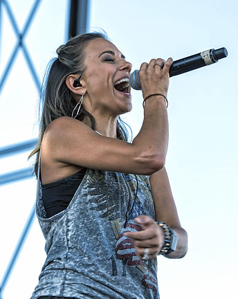 Jana Kramer