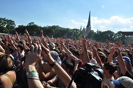 Pitchfork crowd