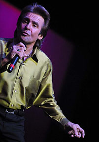 Davy Jones concert review, Raue Center for the Performing Arts ...