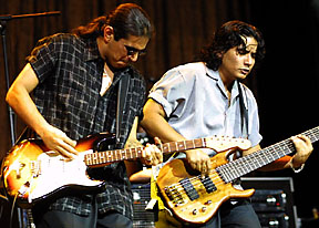 Los Lonely Boys