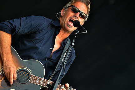 Kevin Costner & Modern West