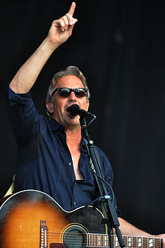 Kevin Costner & Modern West