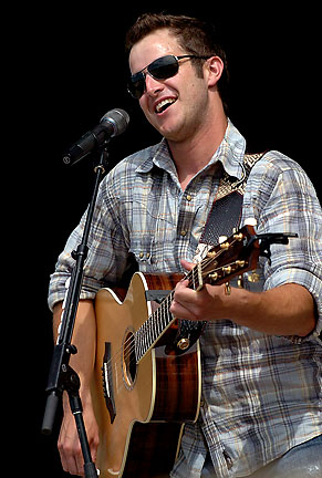 Easton Corbin