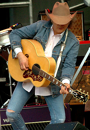Dwight Yoakam