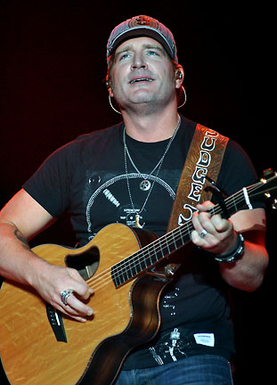 Jerrod Niemann