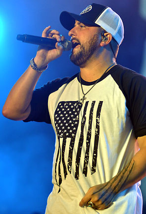 Tyler Farr