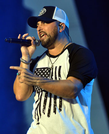 Tyler Farr