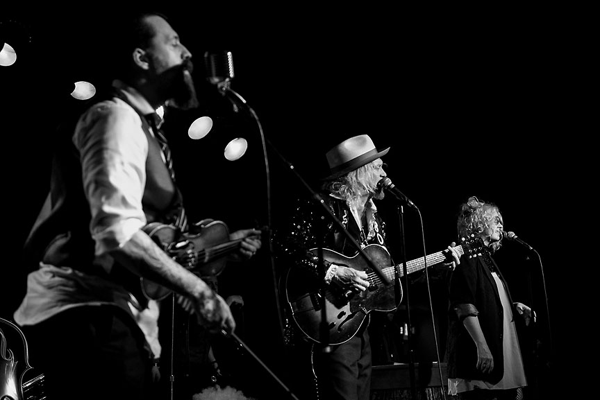 Squirrel Nut Zippers